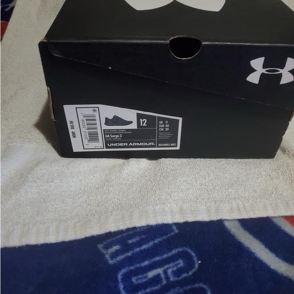 Under Armour surge 3 triple black - Picture 5 of 7
